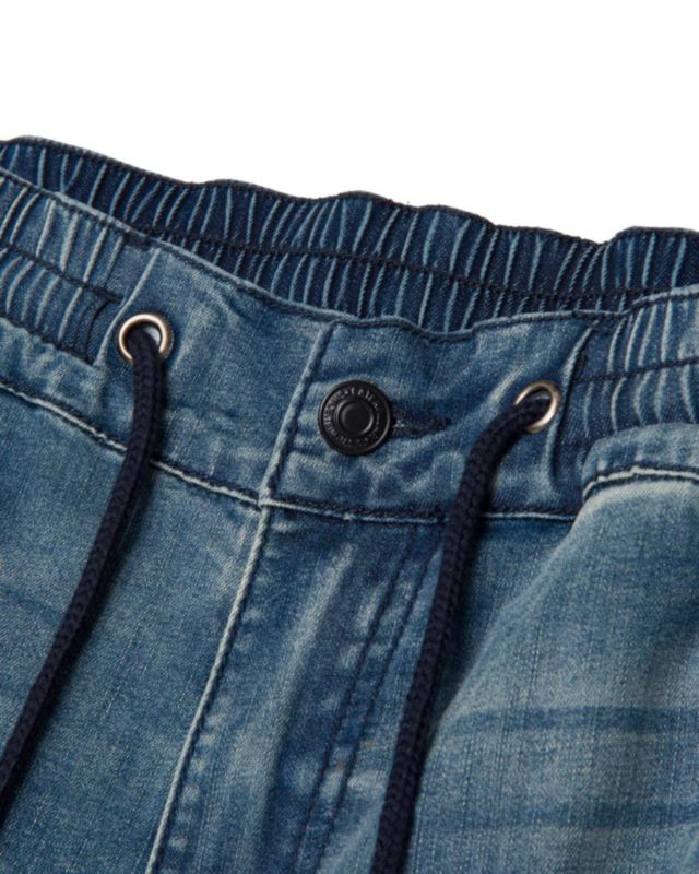 Dynamic denim